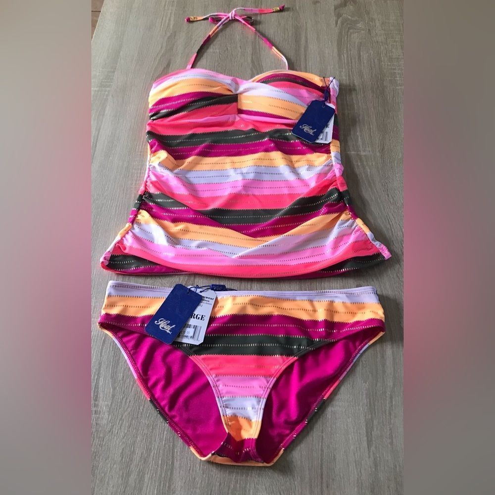 NWT … HEAT “Size: L” Two Piece Swimsuit